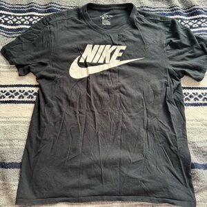 Nike Black Graphic Men T-Shirt Size Medium